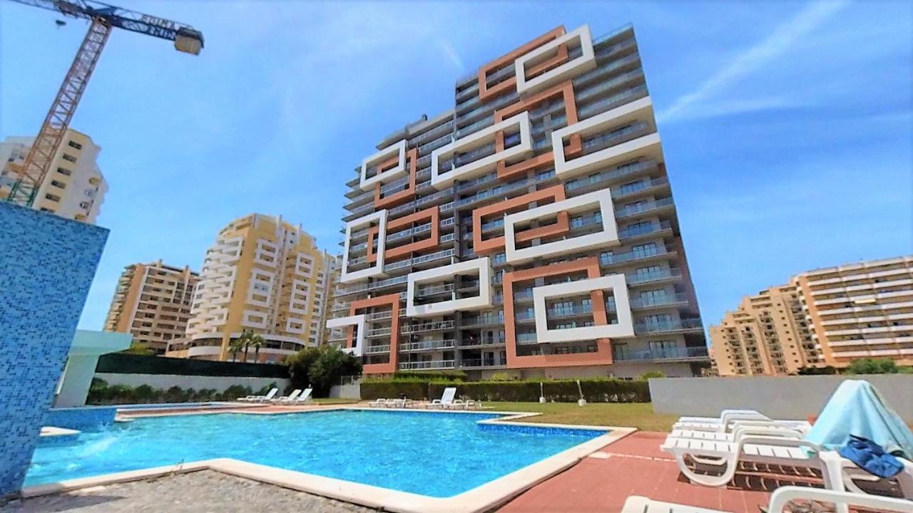 Apartment Turisticos Rocha Tower 10 *