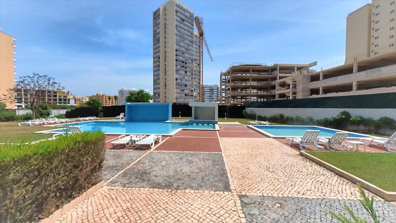 Apartment Turisticos Rocha Tower 10 *