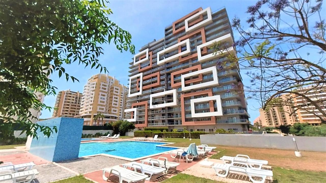 Apartment Turisticos Rocha Tower 10 *