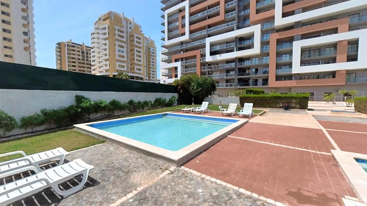 Turisticos Rocha Tower 10 Apartment