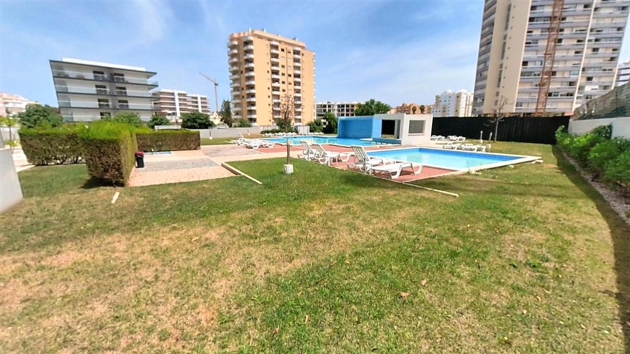 Turisticos Rocha Tower 10 Apartment *